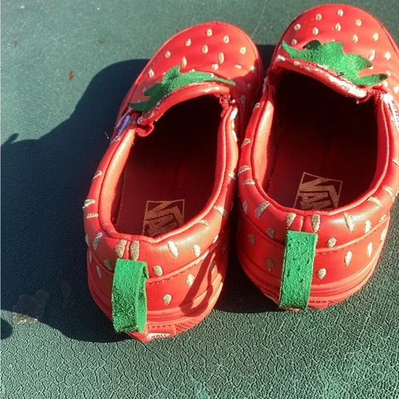 Vans Strawberry Themed Kids Shoes Side Kids 12.0 - Picture 7 of 7